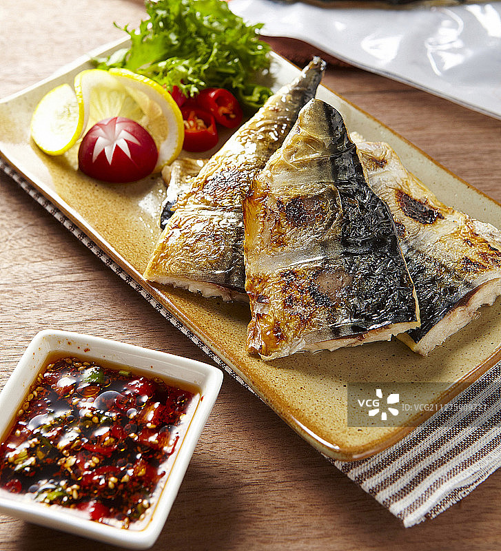 烤鲭鱼图片素材