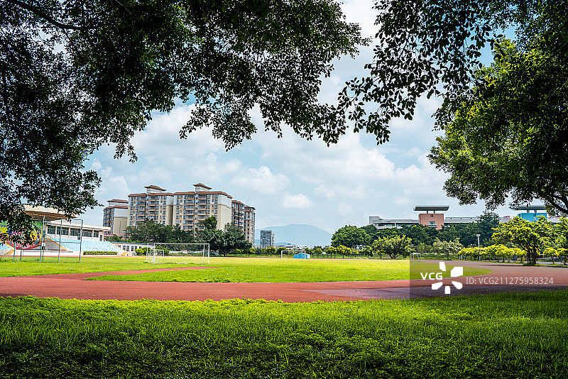夏天的蓝天图片素材