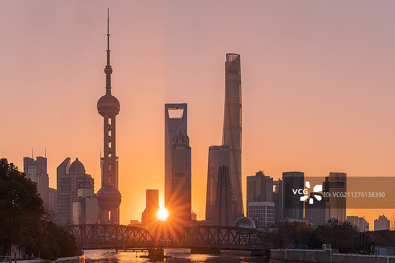 上海陆家嘴日出图片素材