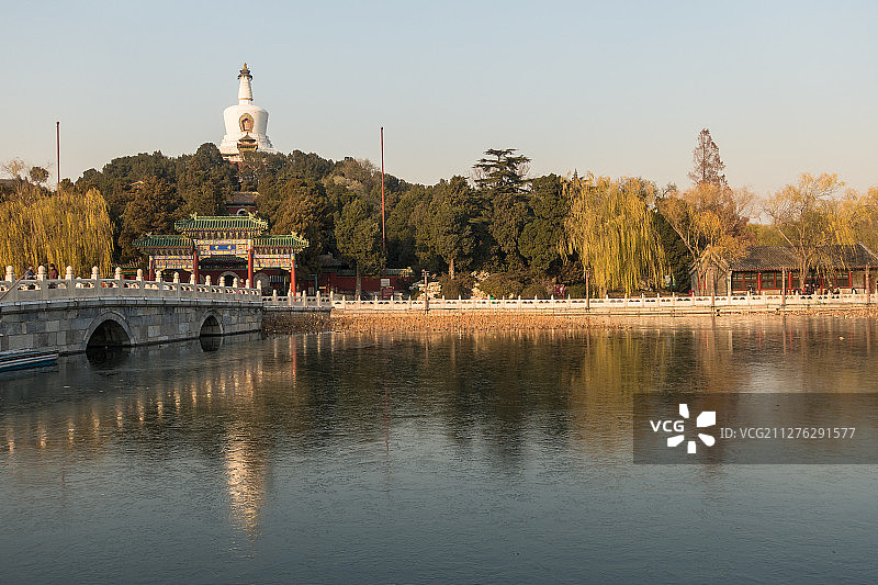 深秋的北海公园图片素材