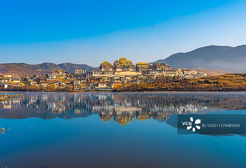 松赞林寺图片素材