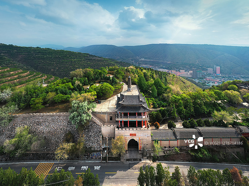 登云门+甘肃省兰州市城关区五泉山图片素材