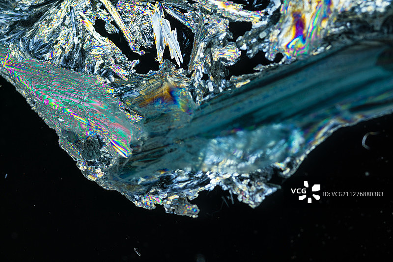 硫酸铜在偏振光下显微摄影结晶化学科技教育类素材图片素材