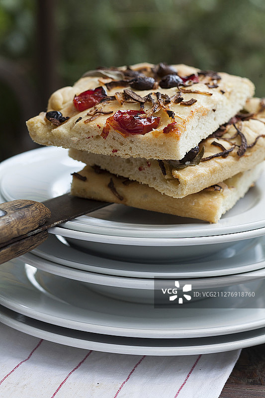 洋葱番茄橄榄面包图片素材