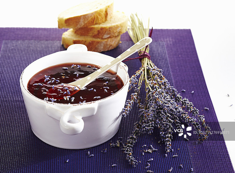黑醋栗红酒醋栗汁薰衣草冻图片素材