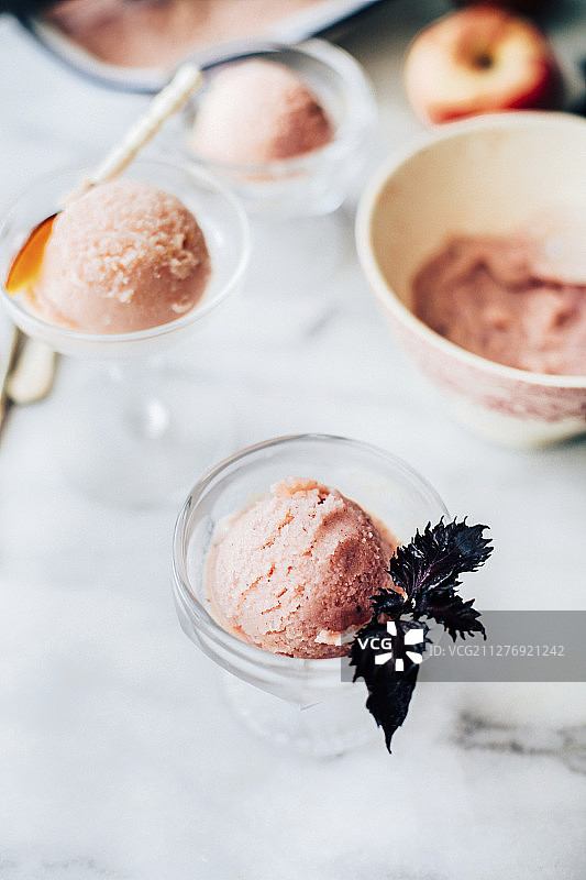 紫苏桃子冰糕图片素材
