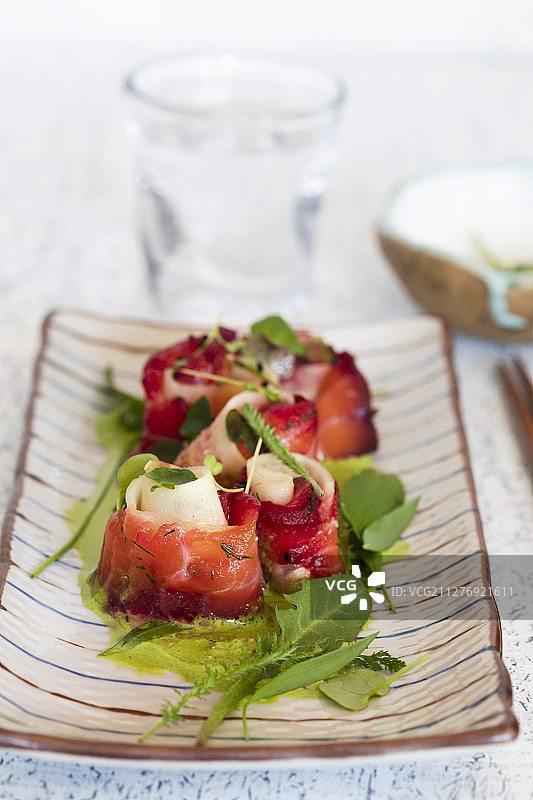 烟熏三文鱼卷图片素材