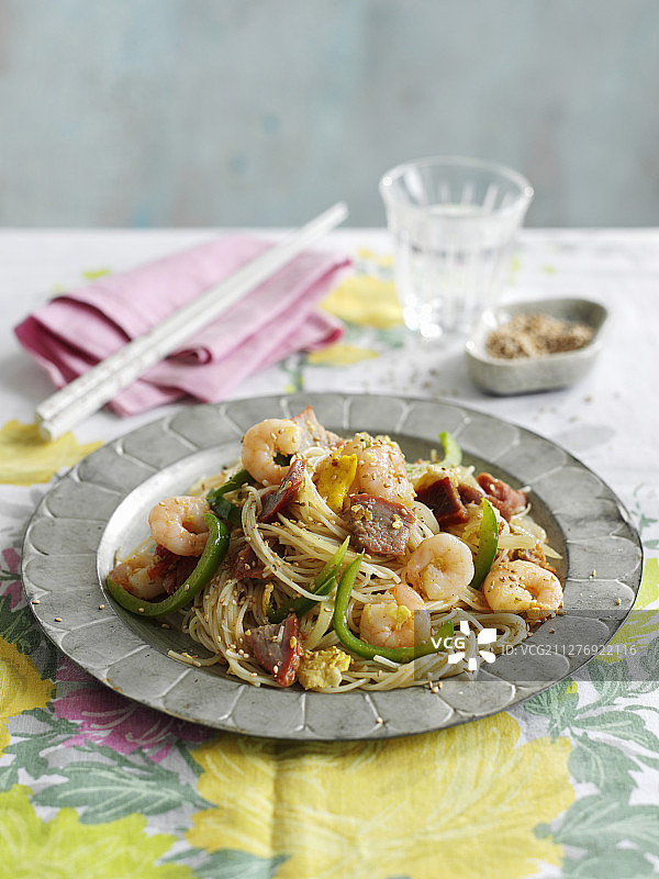 新加坡风味虾仁炒米粉（中国）图片素材