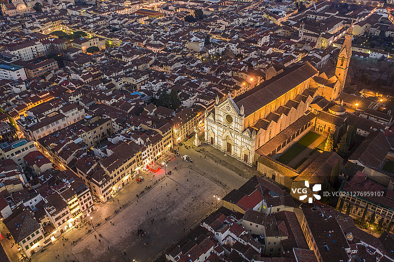 翡冷翠 佛罗伦萨 圣十字圣殿 圣十字广场 航拍图片素材
