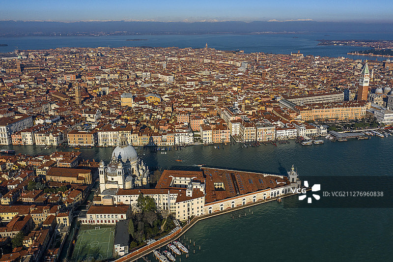 威尼斯 海关大楼 圣玛莉亚安泰教堂 航拍图片素材