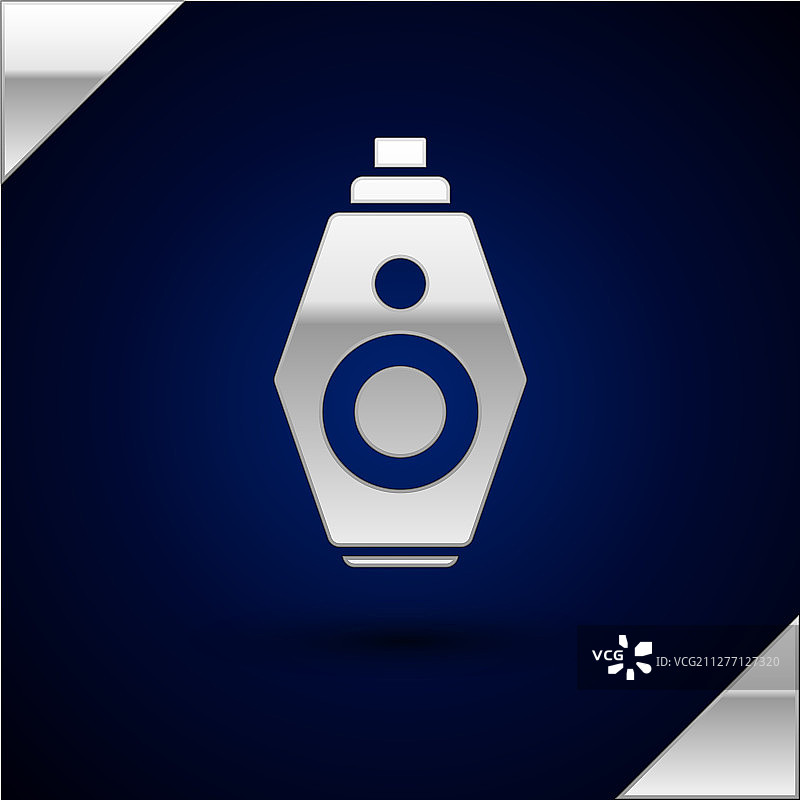 带遥控器的银色汽车钥匙图标，深色背景图片素材