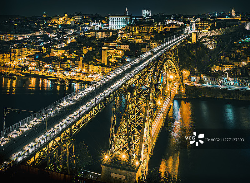 波尔图唐路易一世大桥夜景图片素材