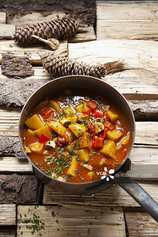 蘑菇土豆炖牛肉图片素材