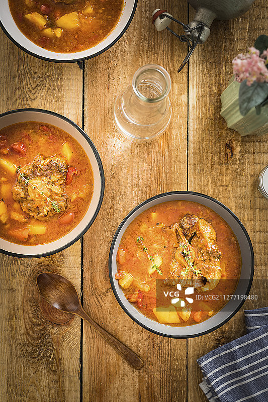 土豆百里香牛肉尾汤图片素材