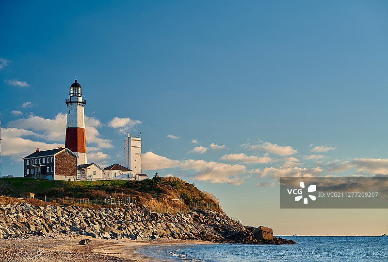 美国纽约长岛蒙塔克灯塔和海滩图片素材