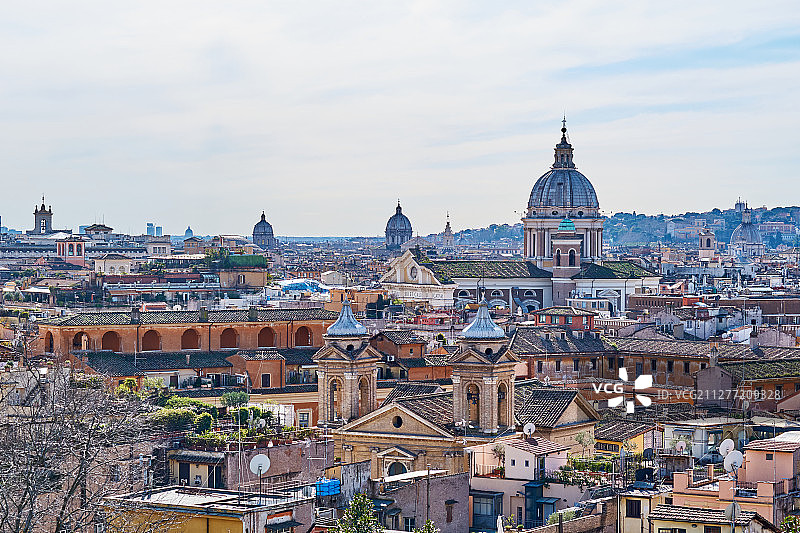 从意大利博尔盖塞别墅看到的罗马天际线图片素材