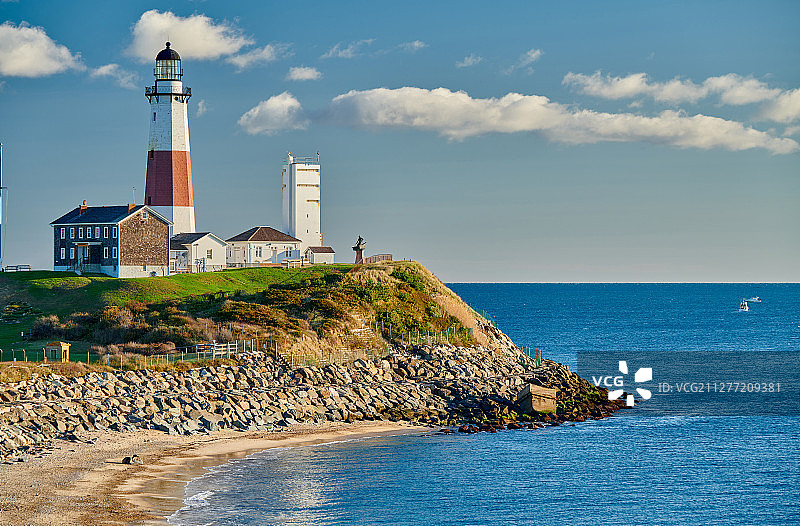 美国纽约长岛蒙塔克灯塔和海滩图片素材
