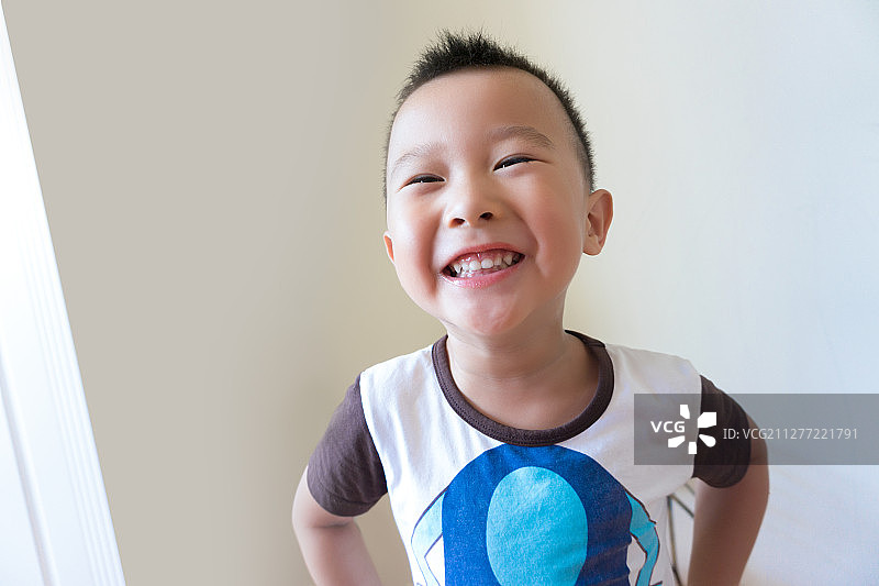 开心的儿童图片素材