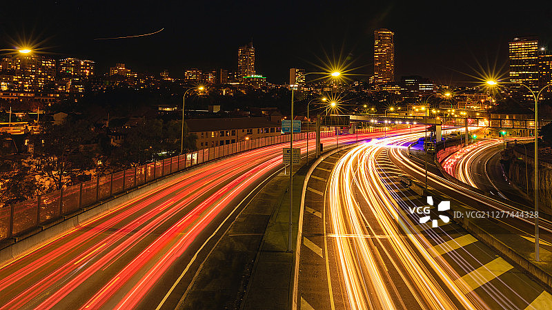 城市车轨图片素材