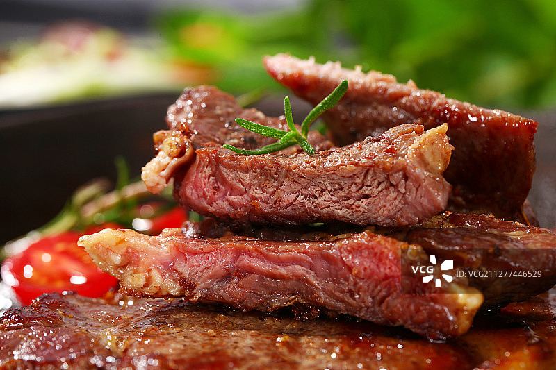 切开的牛排图片素材