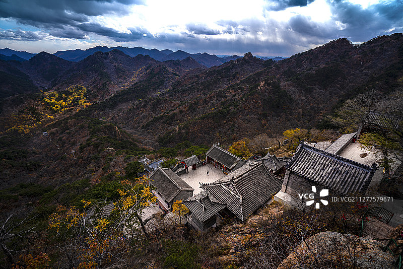 秋日千山图片素材