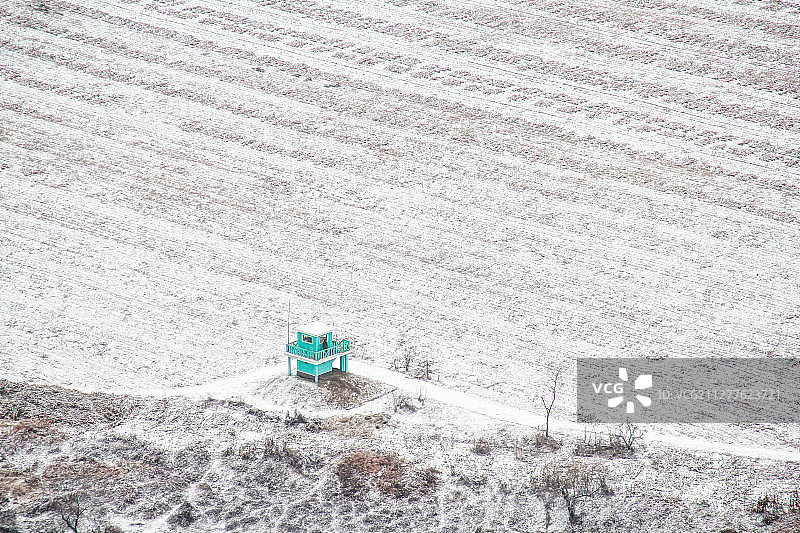 朝鲜边境岗亭图片素材