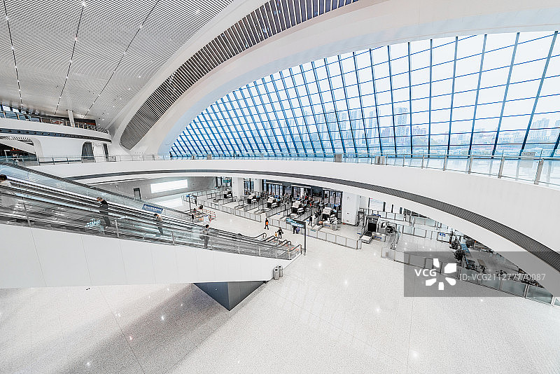 科技感室内建筑与地面图片素材