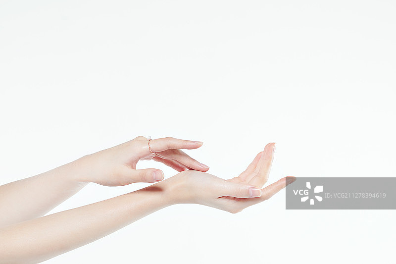 手部姿势与珠宝首饰图片素材
