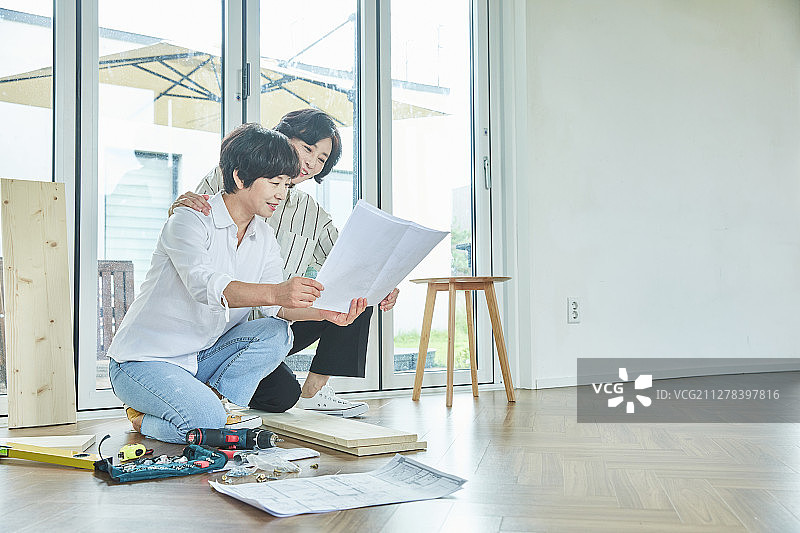 YOLO，爱好，中年妇女图片素材