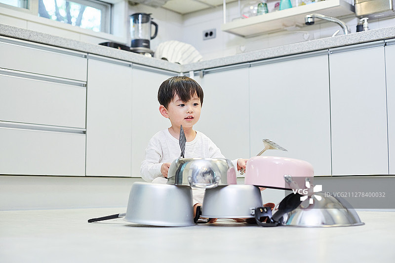 儿童，男孩，玩耍，微笑图片素材