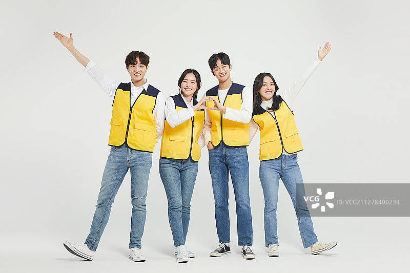 户外活动：大学生、志愿者、社会福利图片素材