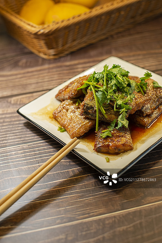 家常菜日常小炒菜红烧带鱼图片素材