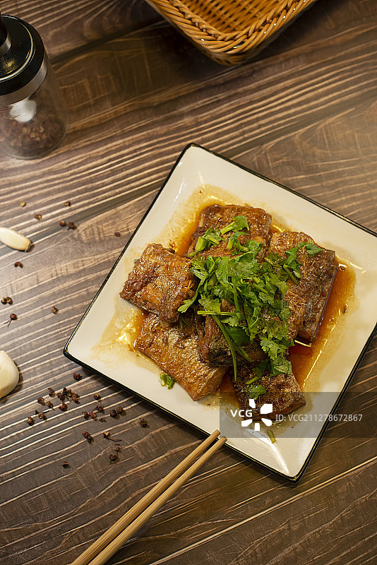 家常菜日常小炒菜红烧带鱼图片素材
