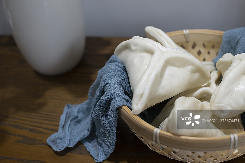 中国面食糖三角发面馒头图片素材