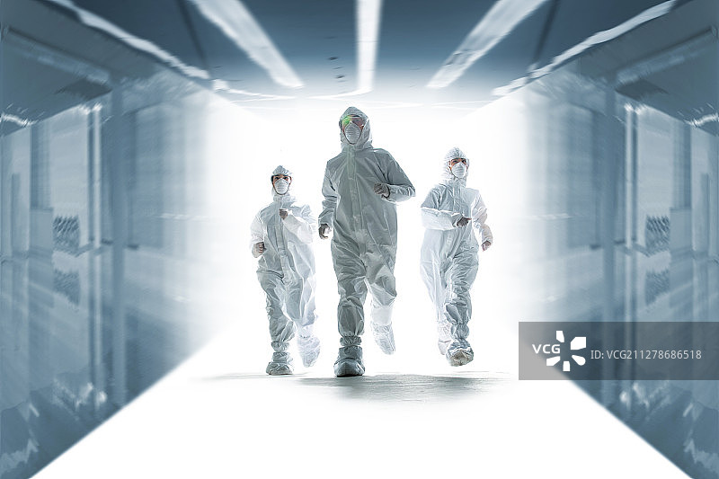 穿防护服的医疗团队图片素材