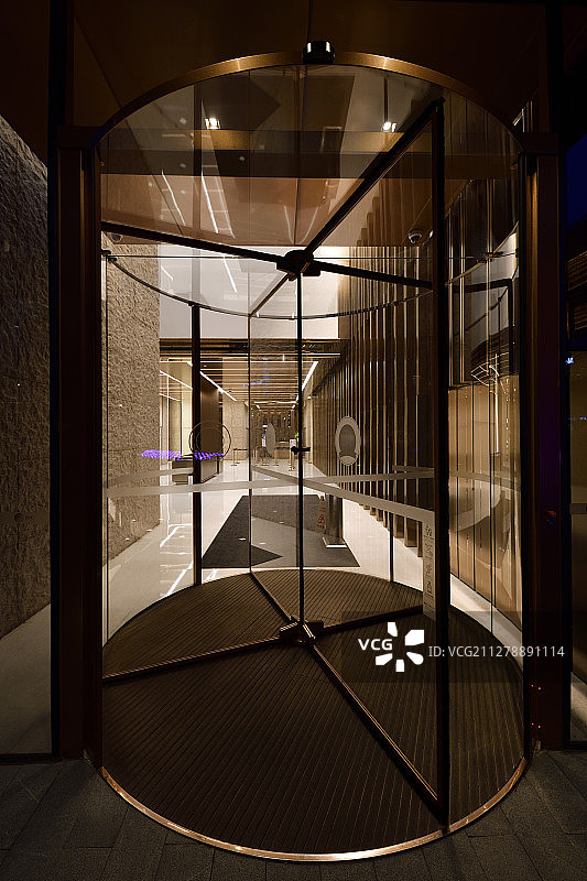 办公楼转门图片素材