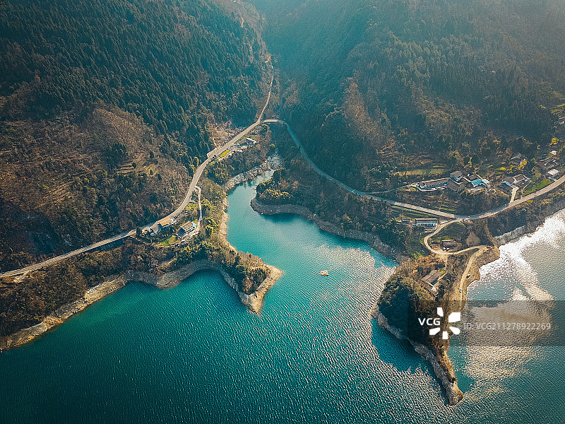 初春的白龙湖流域图片素材