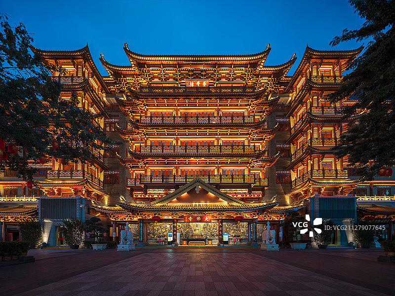 广州北京路大佛寺夜景图片素材