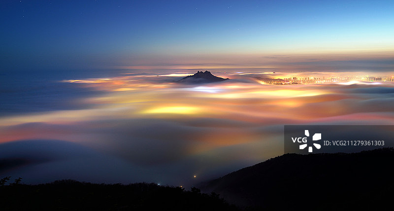 云海之上图片素材