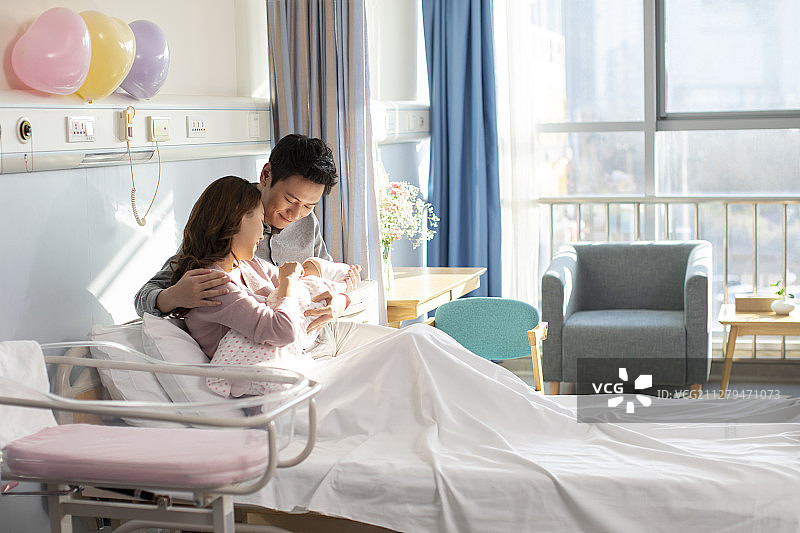 新手父母和婴儿图片素材