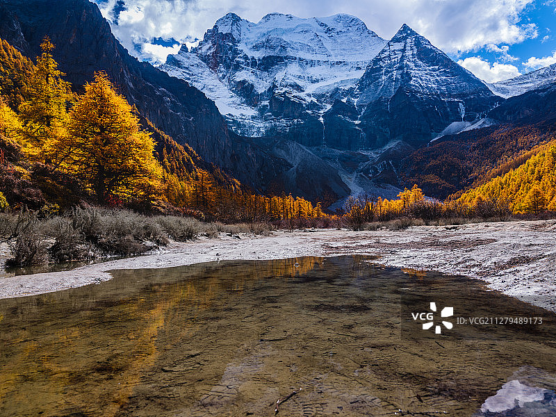 稻城亚丁仙乃日风光图片素材