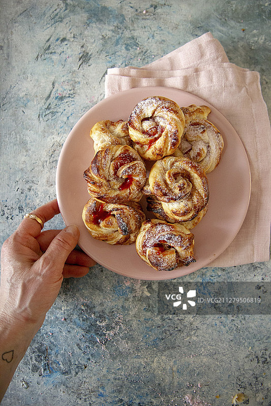 瑞典草莓酱酥皮点心图片素材