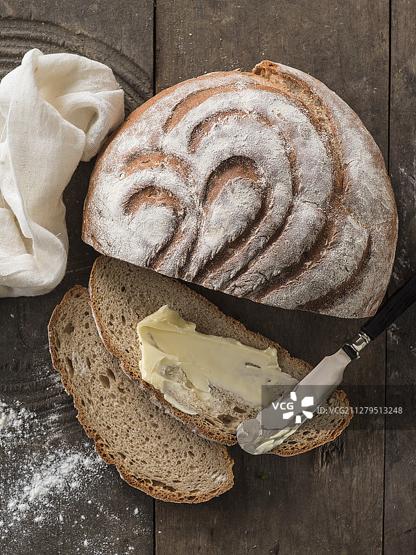 切片面包和一个面包图片素材