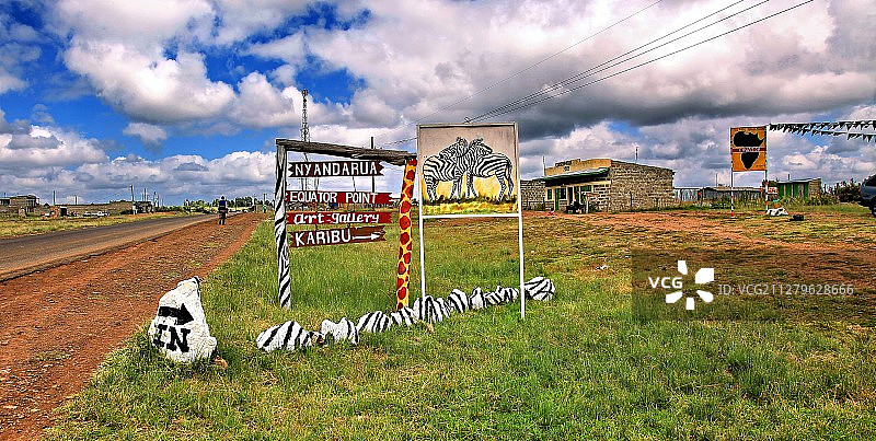 肯尼亚的赤道风景线图片素材