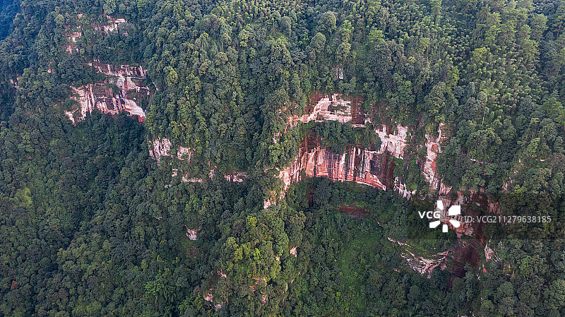 航拍贵州赤水佛光岩景区丹霞地貌全景图图片素材