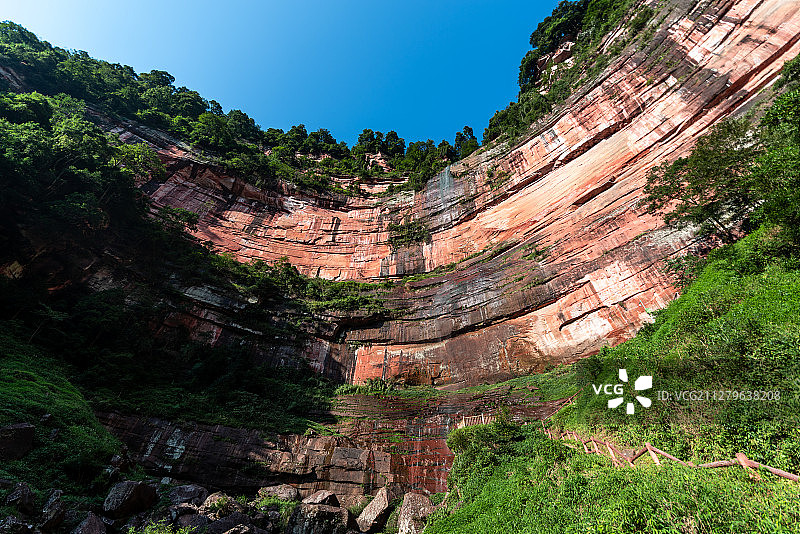 航拍贵州赤水佛光岩景区丹霞地貌全景图图片素材