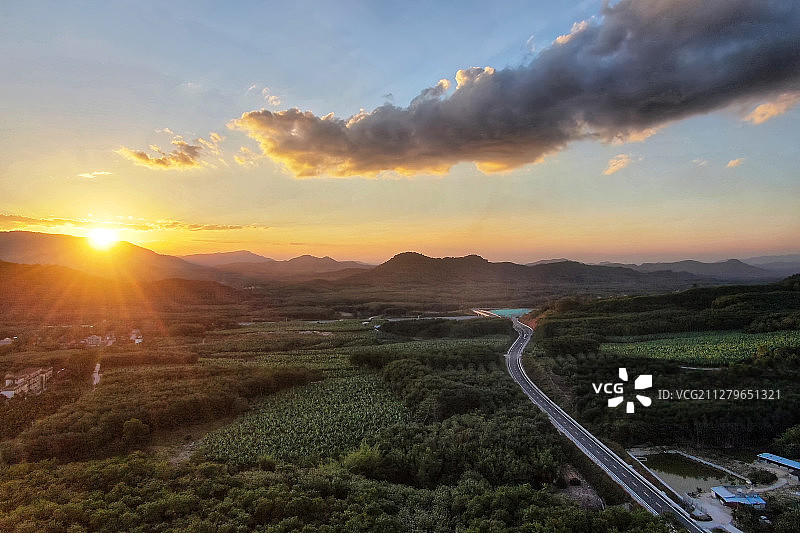 落山图片素材