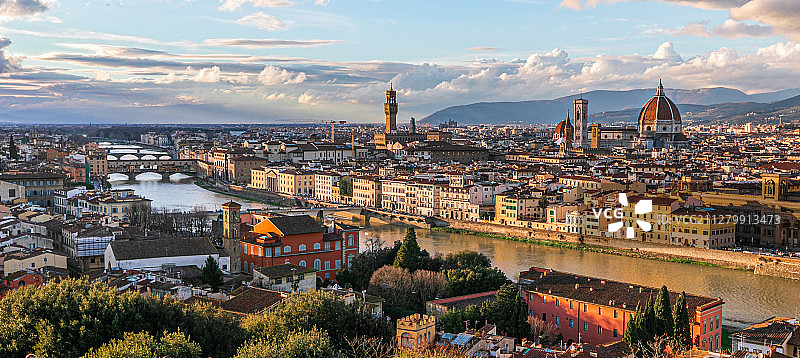 初识翡冷翠图片素材