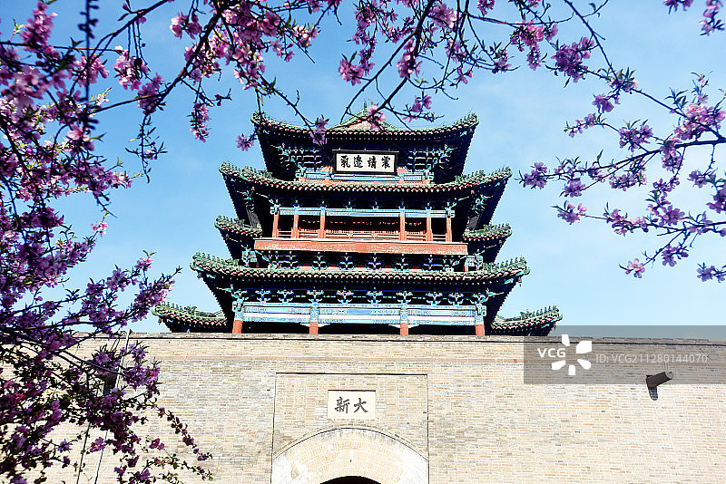 河北宣化：古城四月花芬芳图片素材