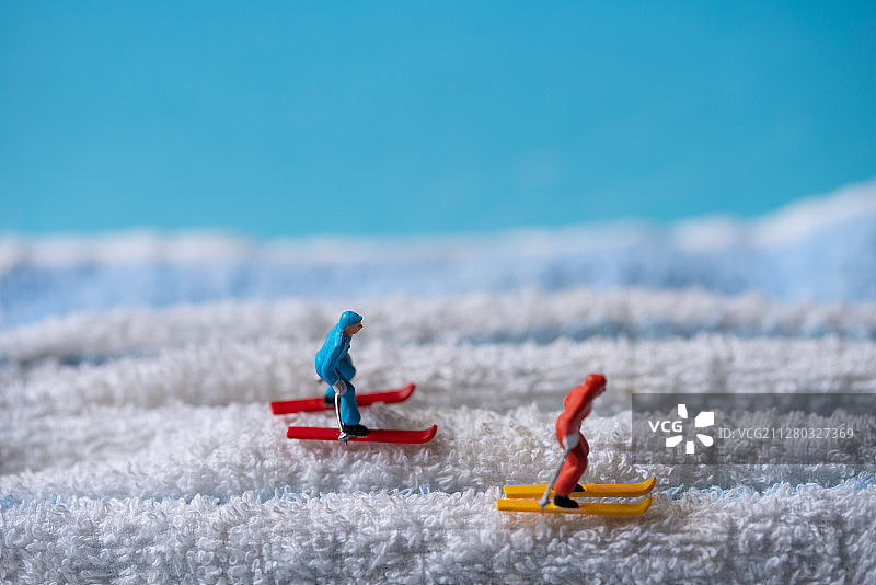 滑雪的小人图片素材